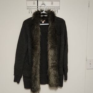 Forever 21 Charcoal Sweater with Faux Fur Trim